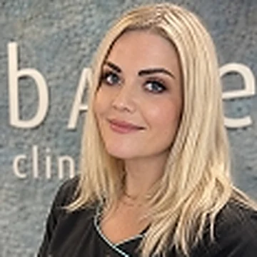 Lene, senior hudpleier hos bARe clinic